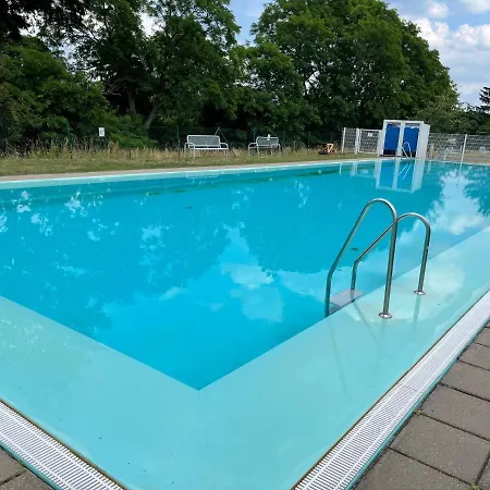 Unter Den Linden Apartament *