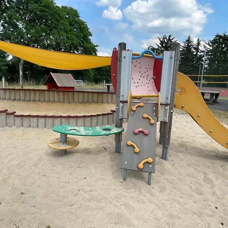 Unter Den Linden Апартаменты