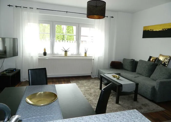 Unter Den Linden Halbe