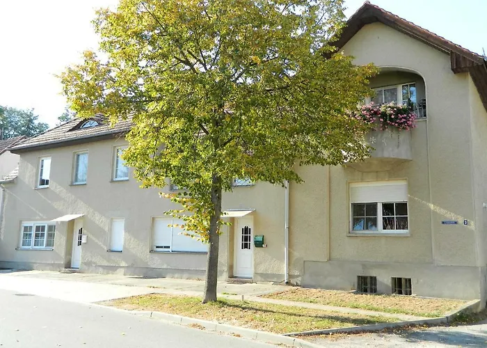 Unter Den Linden Apartament